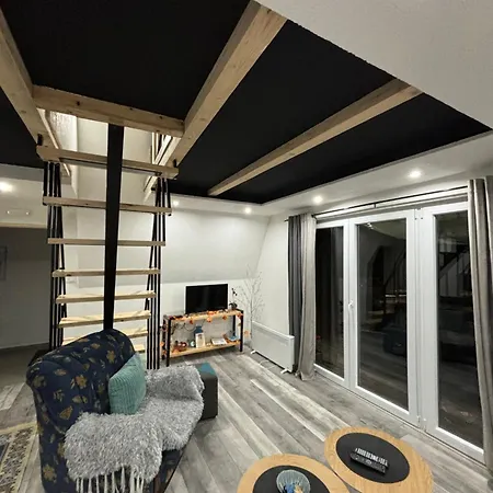 Planinska Ktm Lisine Vilă *